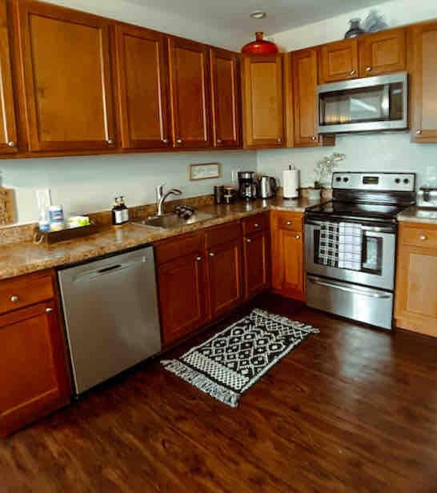 Tower Grove Modern Duplex Near Arenas, Hospitals, Universities, & Attractions מראה חיצוני תמונה