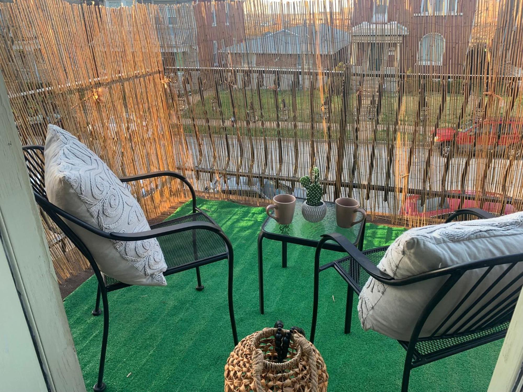 Tower Grove Modern Duplex Near Arenas, Hospitals, Universities, & Attractions מראה חיצוני תמונה